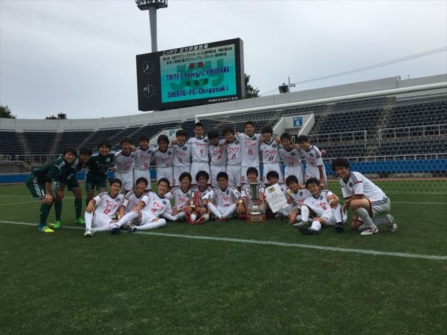 16＜TOKYU sports system Reyes FC YOKOHAMA＞チーム集合写真_R